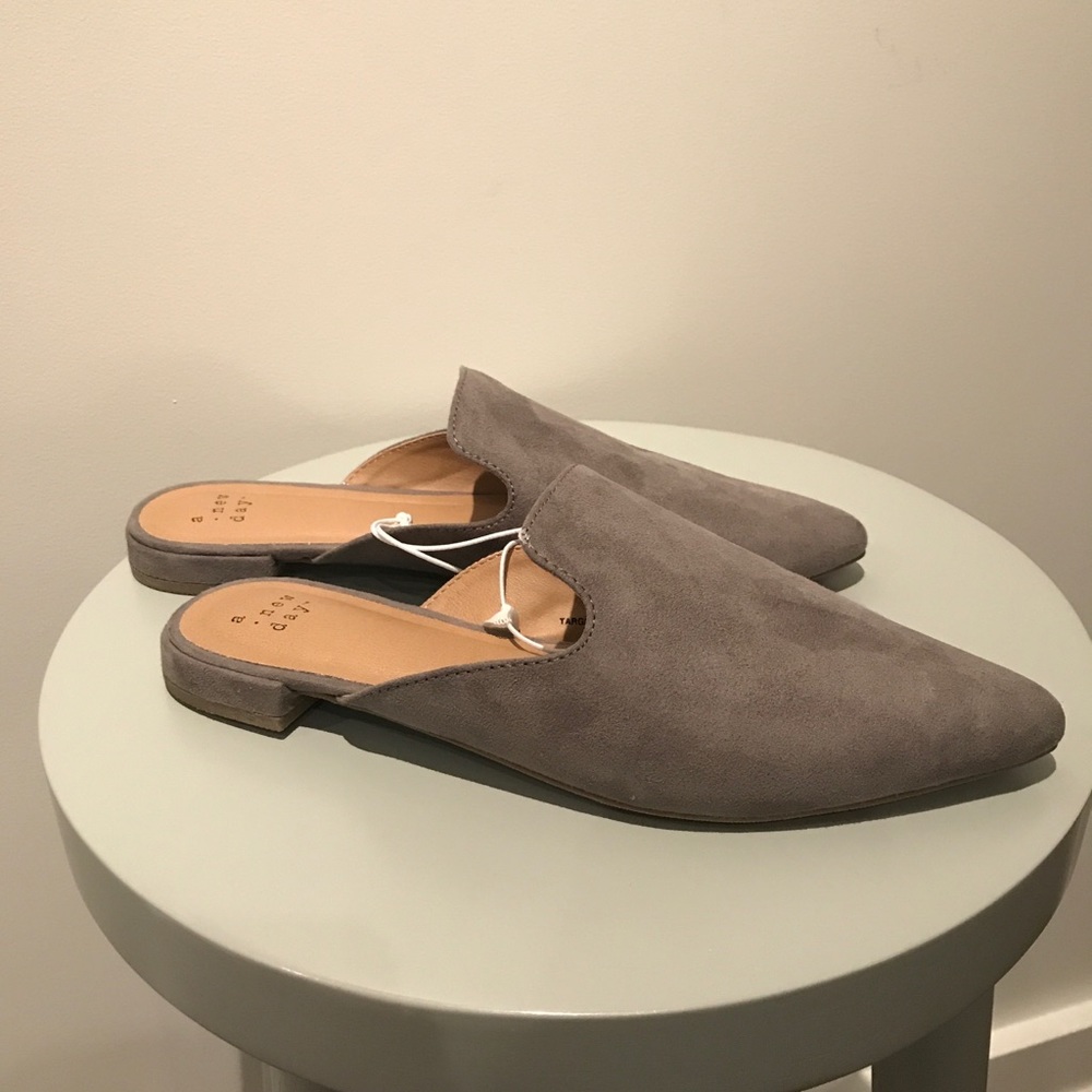NEW Suede Pointed Toe Backless Mules in Dark Grey